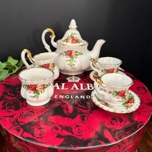 Vintage Royal Albert Old Country Roses 8 Piece Mini Tea Set with Original Box